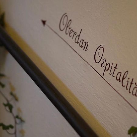 Bed and Breakfast Oberdan Ospitalita' Тоди Экстерьер фото