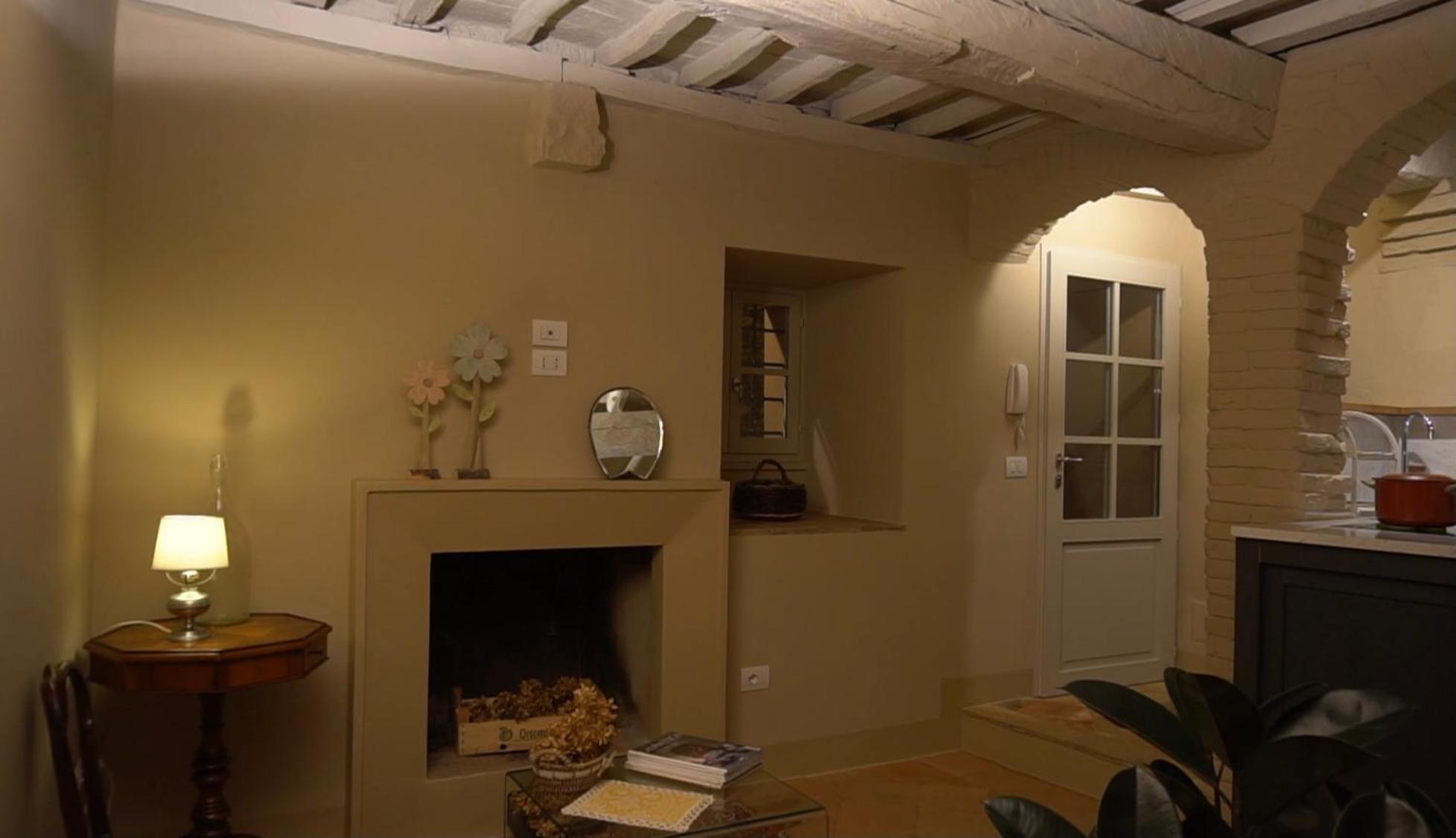 Bed and Breakfast Oberdan Ospitalita' Тоди Экстерьер фото
